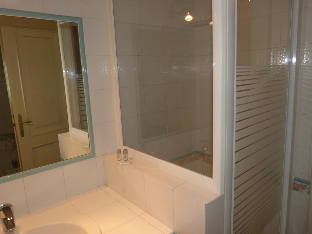 Residenza Galvani Bologna Szoba fotó