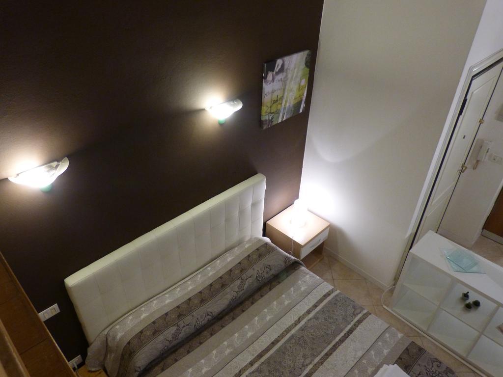 Residenza Galvani Bologna Szoba fotó