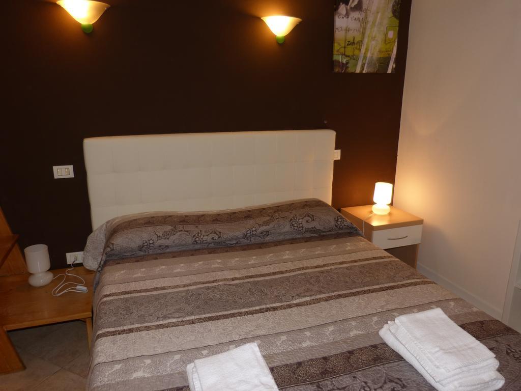 Residenza Galvani Bologna Szoba fotó